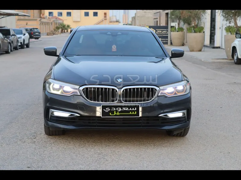 2017 BMW 5 Series 530i