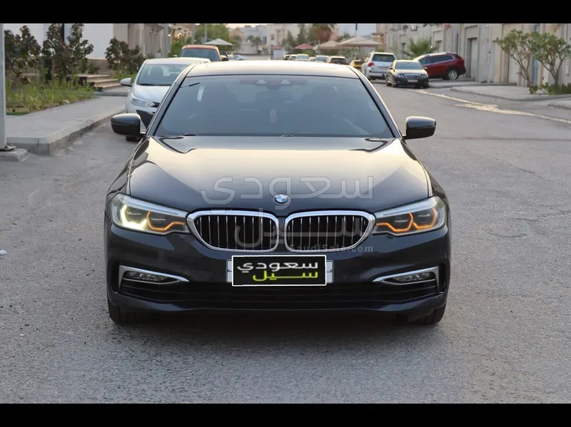 2017 BMW 5 Series 530i