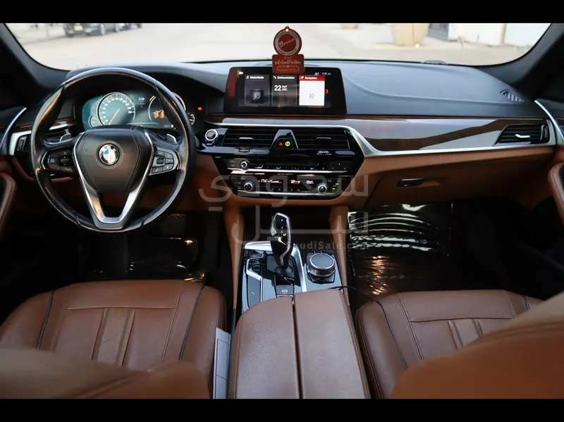2017 BMW 5 Series 530i