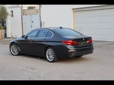 2017 BMW 5 Series 530i