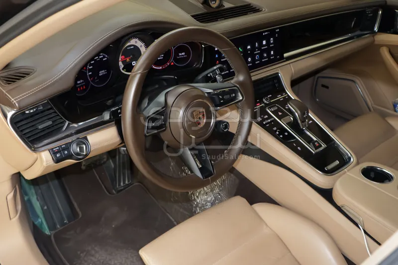 2022 Porsche Panamera