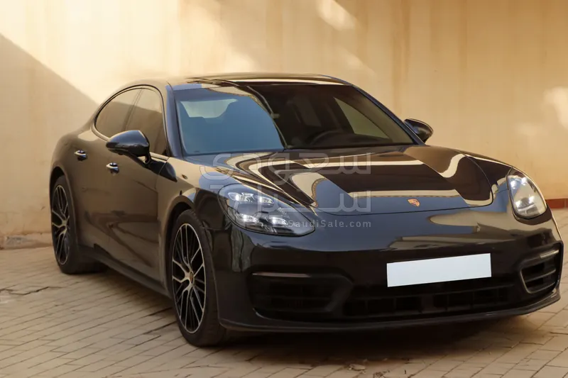 2022 Porsche Panamera