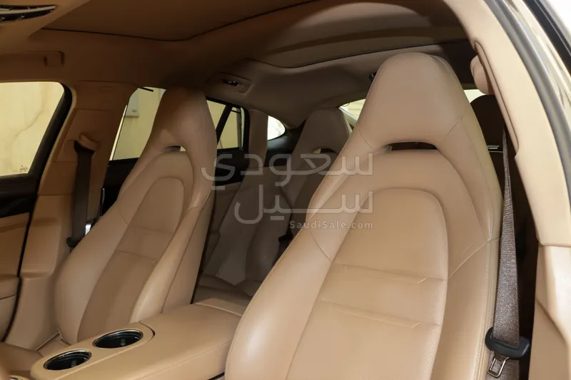 2022 Porsche Panamera