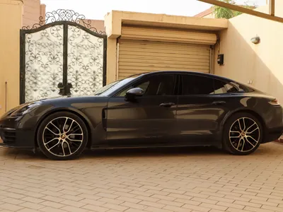 2022 Porsche Panamera