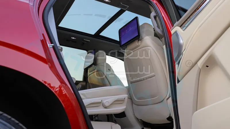 2026 Cadillac Escalade Platinum