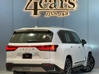 2025 لكزس إل إكس 600
