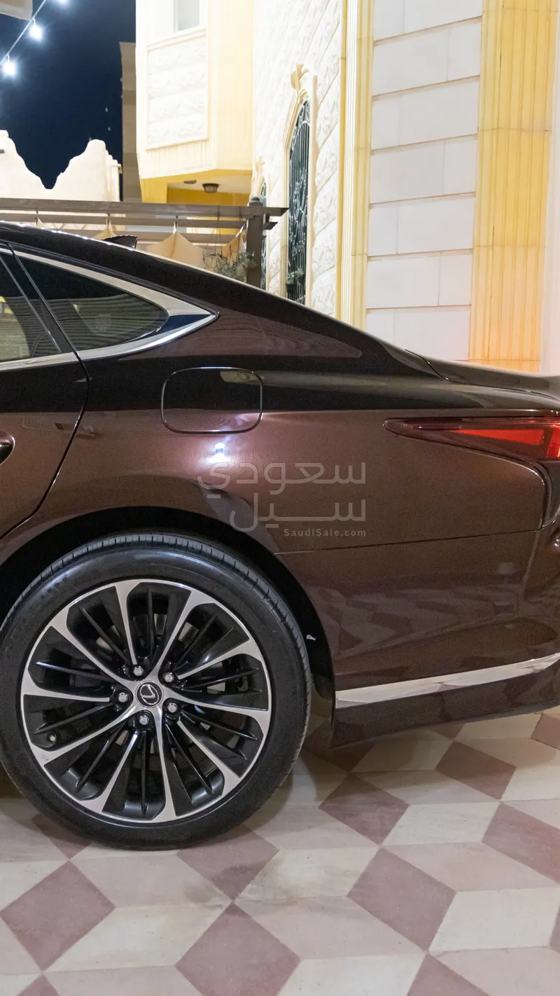 2022 Lexus LS 350