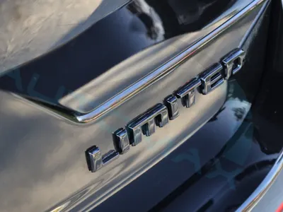 2025 Jeep Grand Cherokee Limited blus