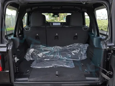 2025 Jeep Wrangler Sport plus