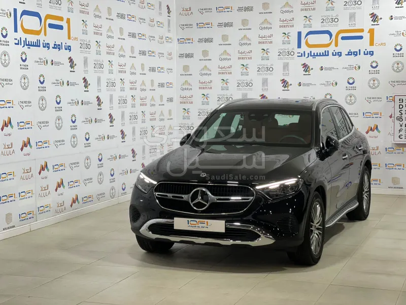 2025 Mercedes-Benz GLC 300