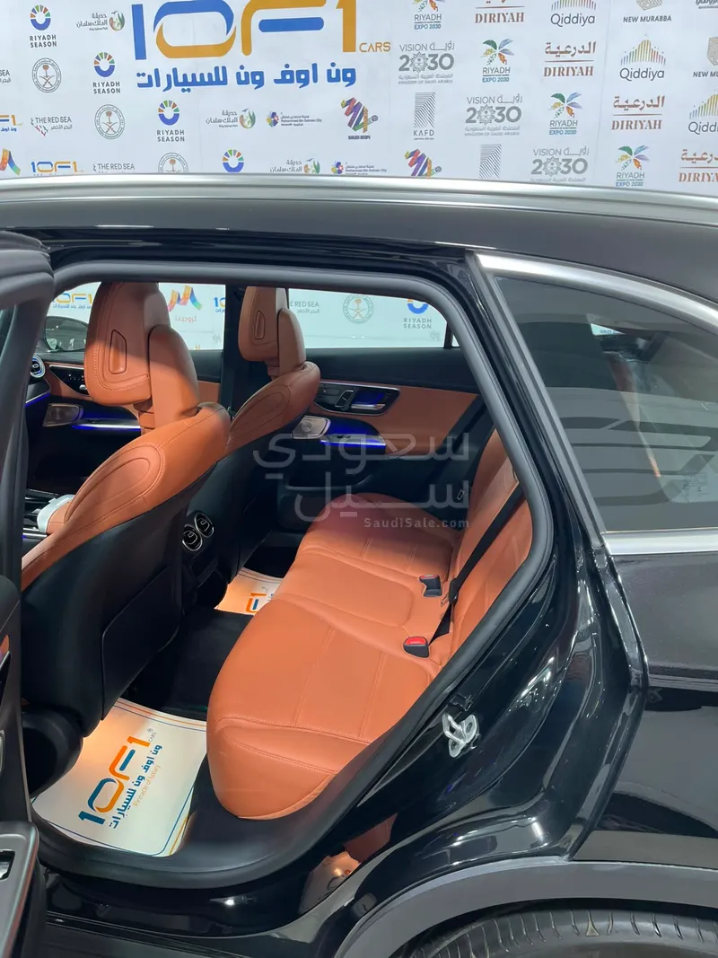 2025 Mercedes-Benz GLC 300