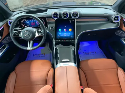 2025 Mercedes-Benz GLC 300