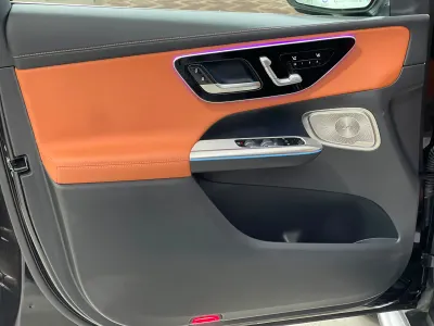 2025 Mercedes-Benz GLC 300