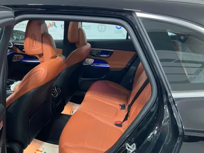 2025 Mercedes-Benz GLC 300
