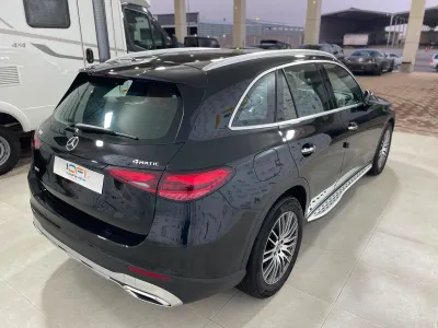 2025 Mercedes-Benz GLC 300