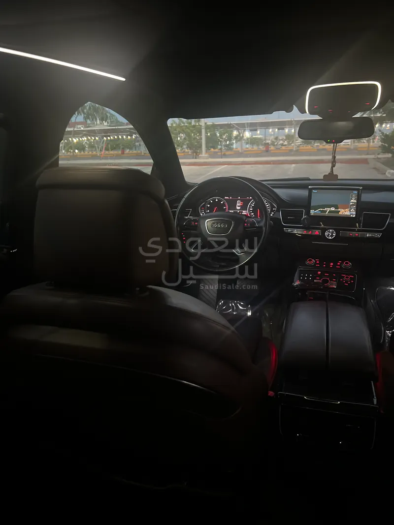 2012 Audi A8