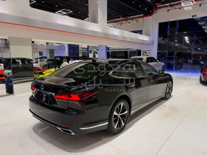 2024 Lexus LS 350