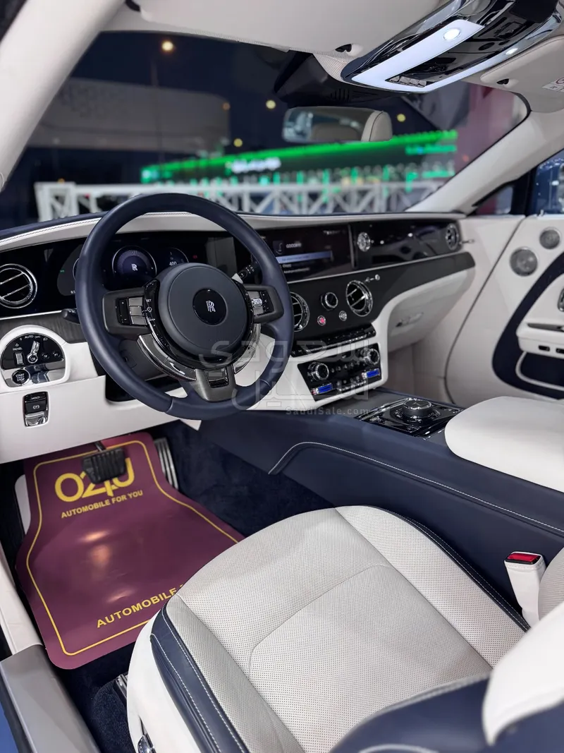 2024 Rolls-Royce Spectre