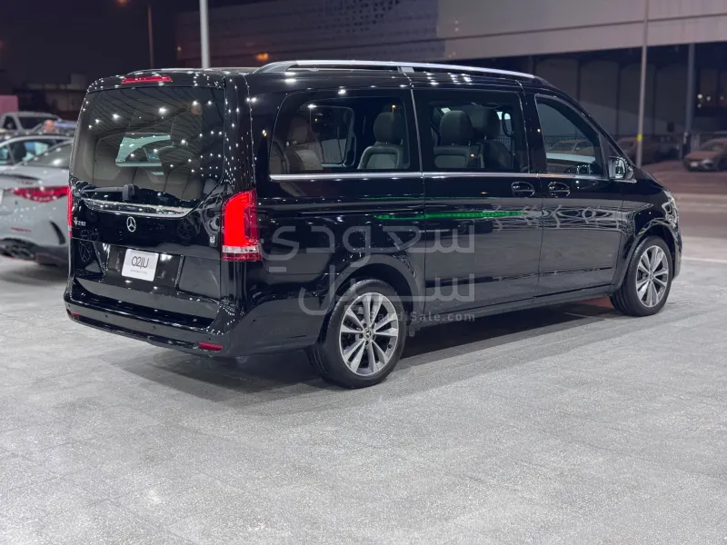 2023 Mercedes-Benz V 250
