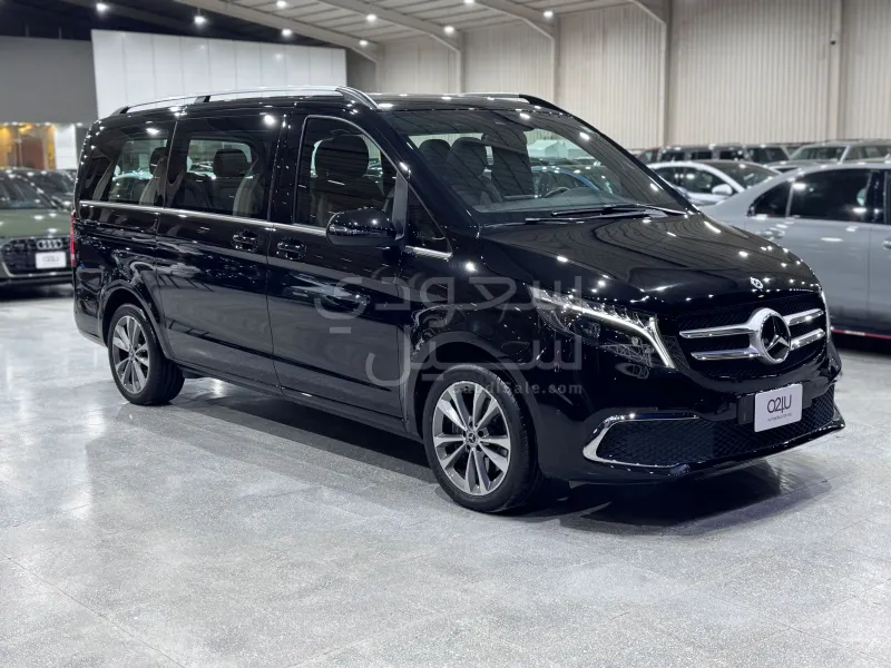 2023 Mercedes-Benz V 250