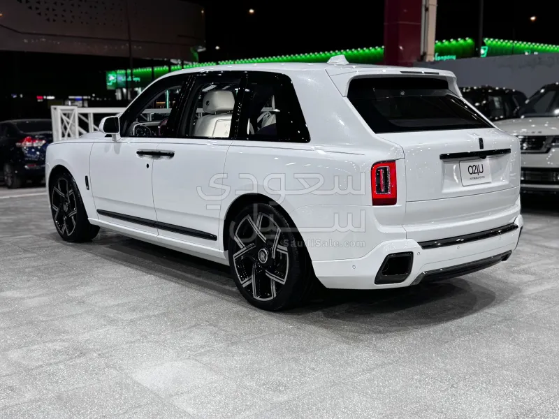 2022 Rolls-Royce Cullinan Black Badge