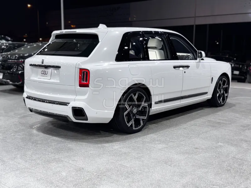 2022 Rolls-Royce Cullinan Black Badge