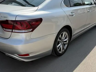 2013 لكزس إل إس 460
