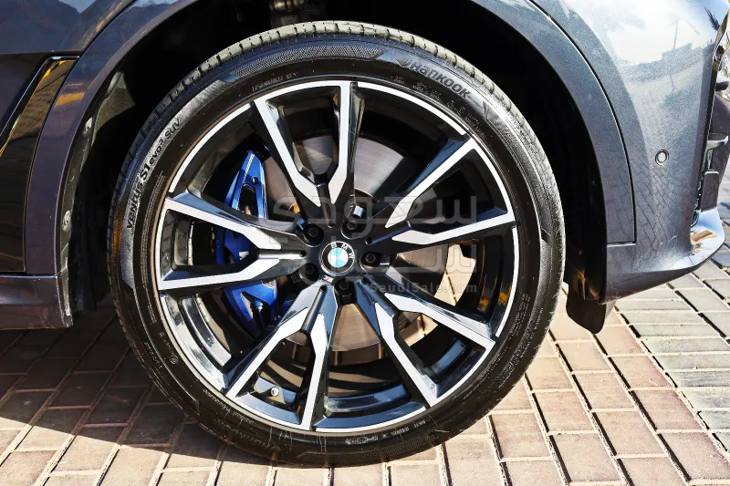 2019 BMW X Series 7