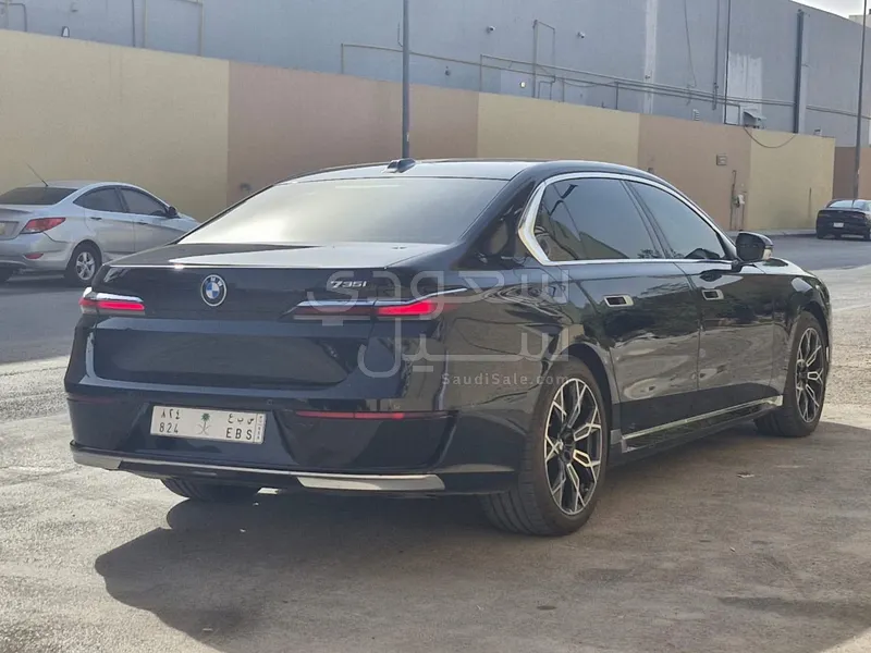 2026 BMW 7 Series 735Li