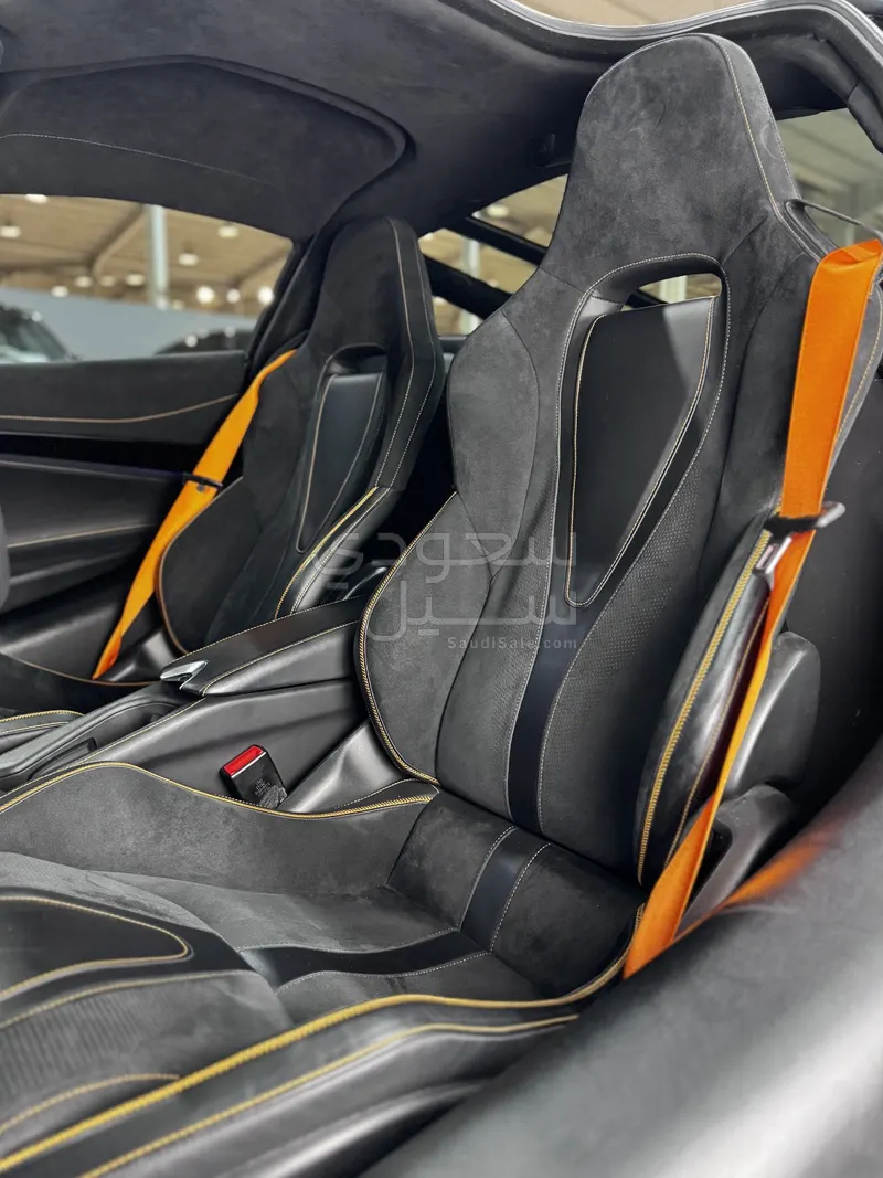2022 McLaren 720 S