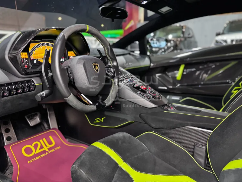 2016 Lamborghini Aventador SV