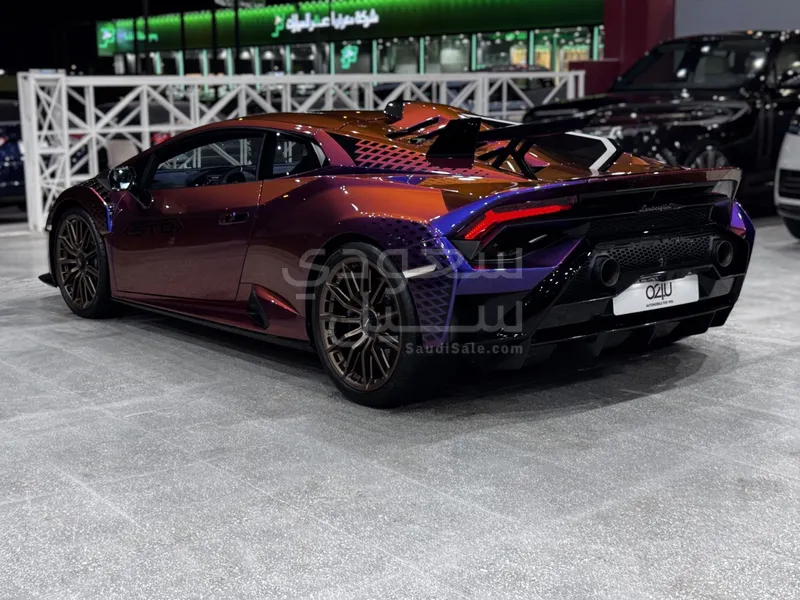 2022 Lamborghini Huracán STO