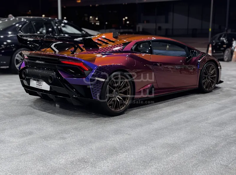 2022 Lamborghini Huracán STO