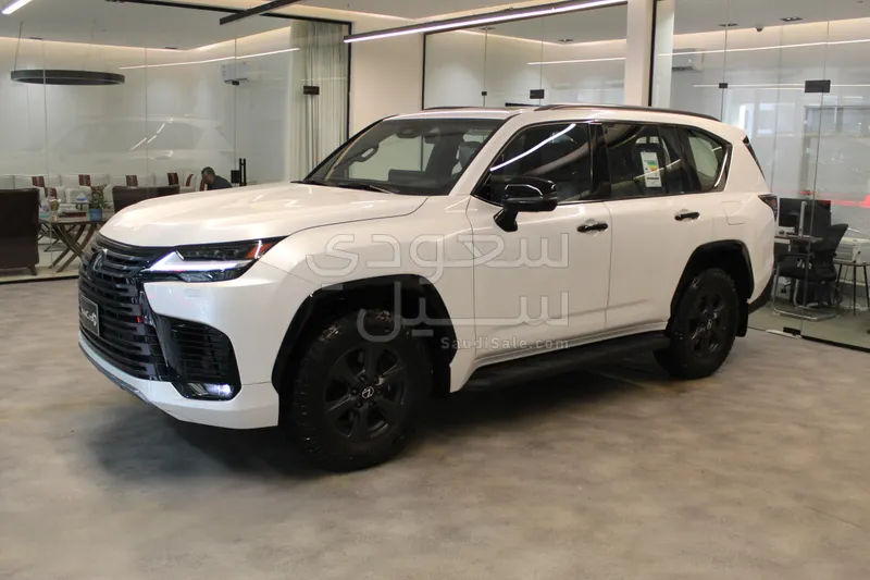 2025 Lexus LX 600 off road