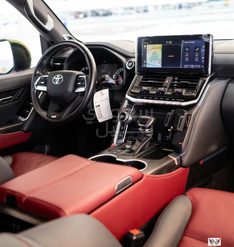 2022 Toyota Land Cruiser GR sport