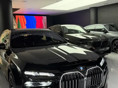 2025 BMW 7 Series 735i