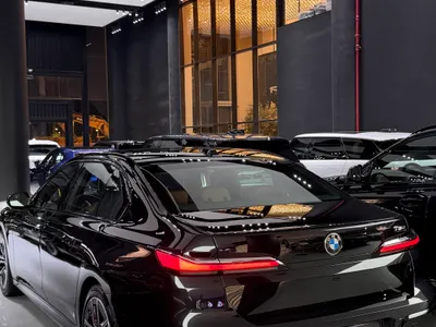 2025 BMW 7 Series 735i