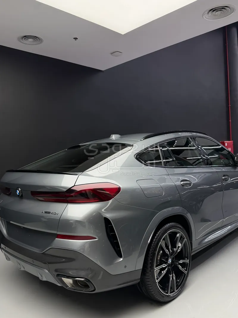 2025 BMW X Series 6 M Kit