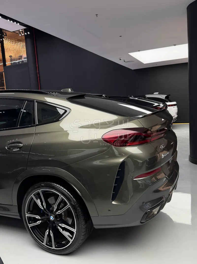 2025 BMW X Series 6 M Kit