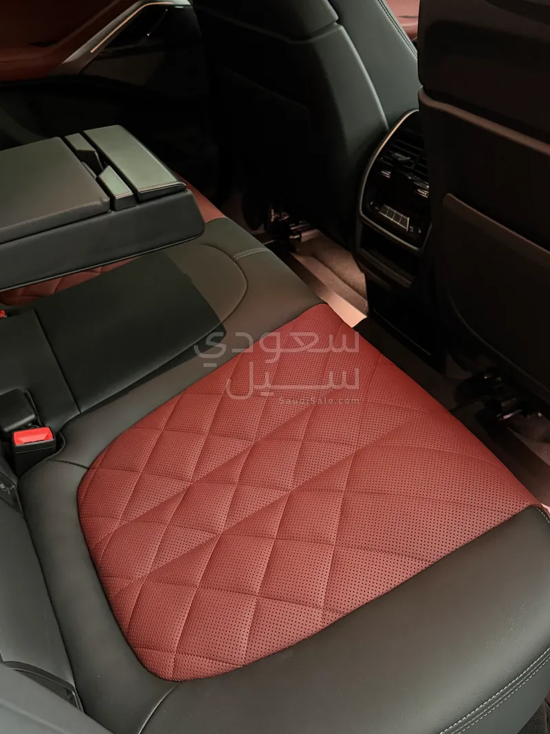 2025 BMW X Series 6 M Kit
