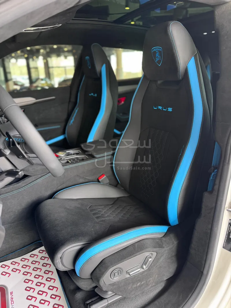 2024 Lamborghini URUS Performante