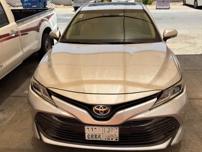 2020 Toyota Camry GLE