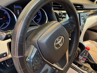 2020 Toyota Camry GLE