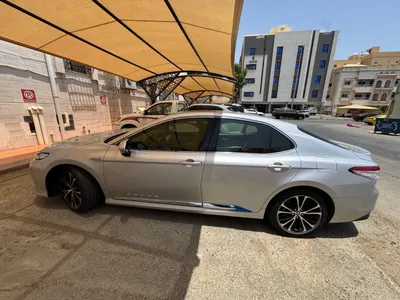 2020 Toyota Camry GLE