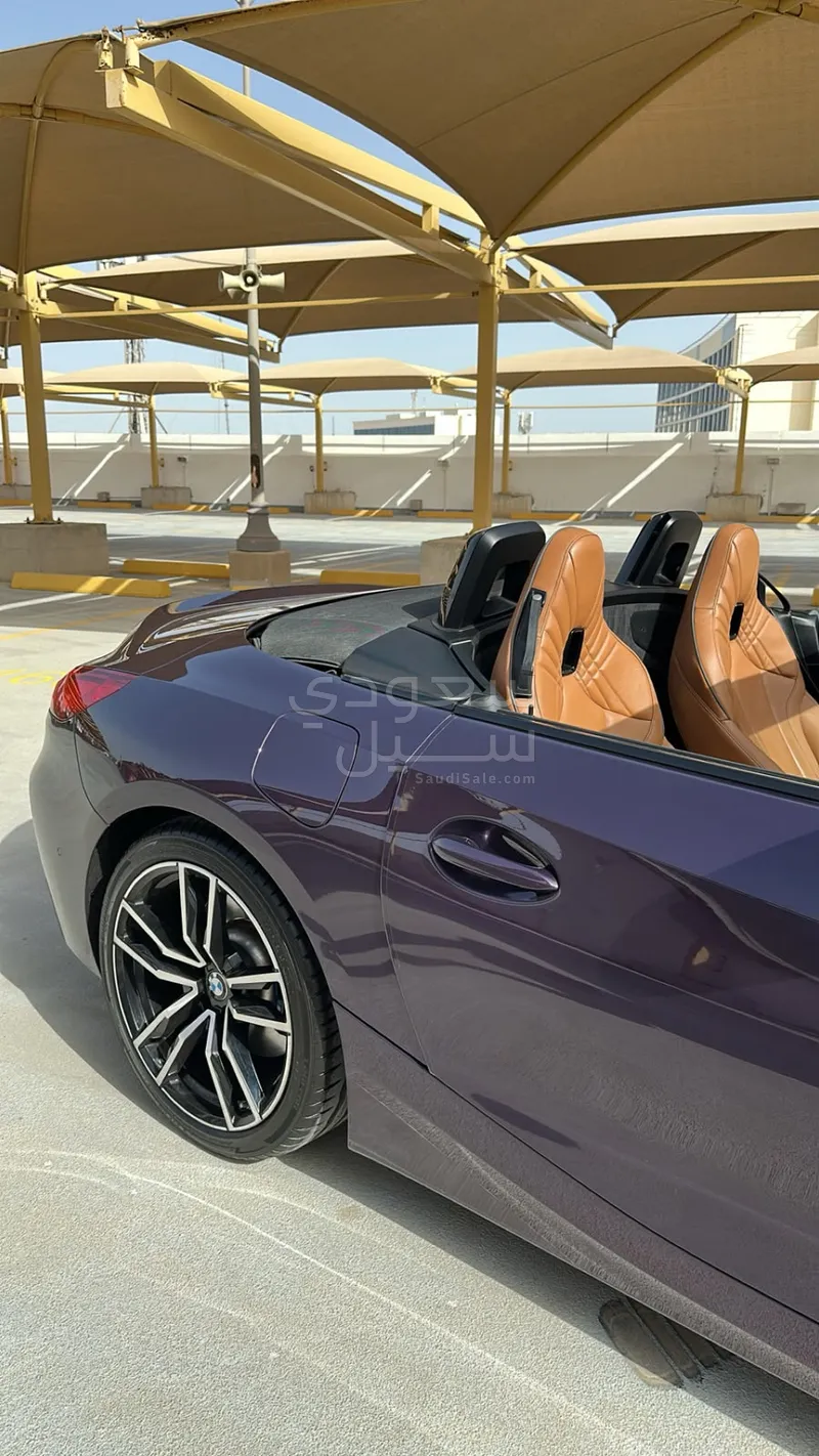 2024 بي ام دبليو الفئة زد 4