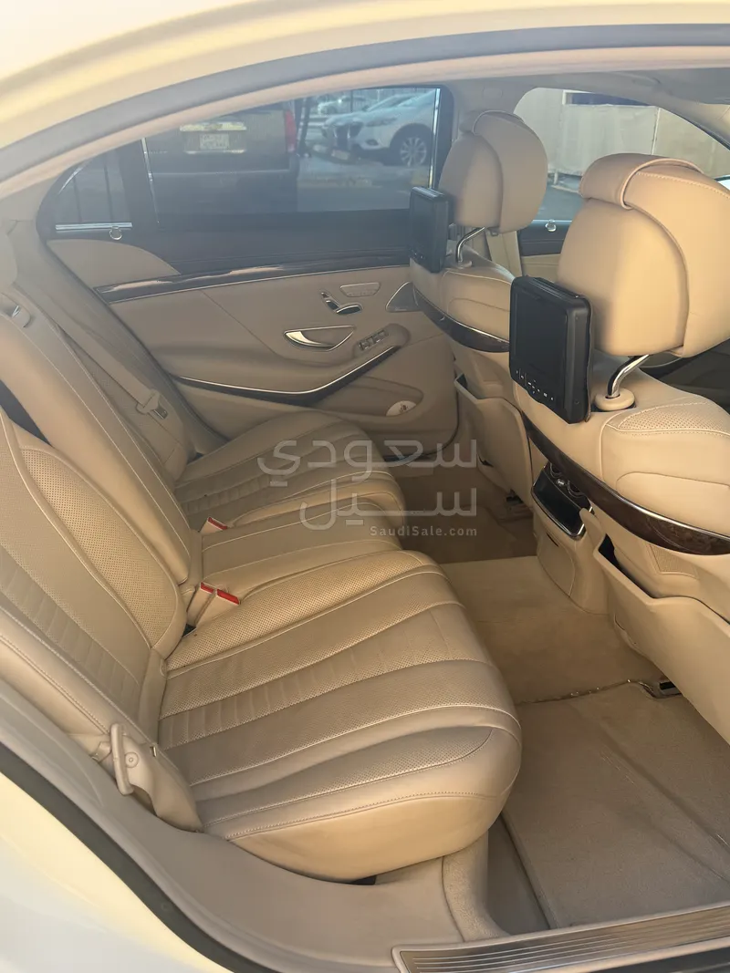 2015 مرسيدس - بنز إس 550