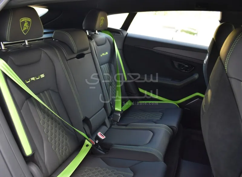 2024 Lamborghini URUS Performante