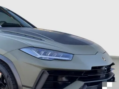 2024 Lamborghini URUS Performante