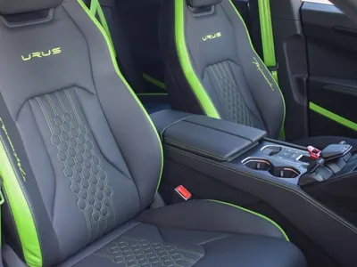 2024 Lamborghini URUS Performante