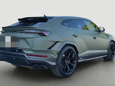 2024 Lamborghini URUS Performante